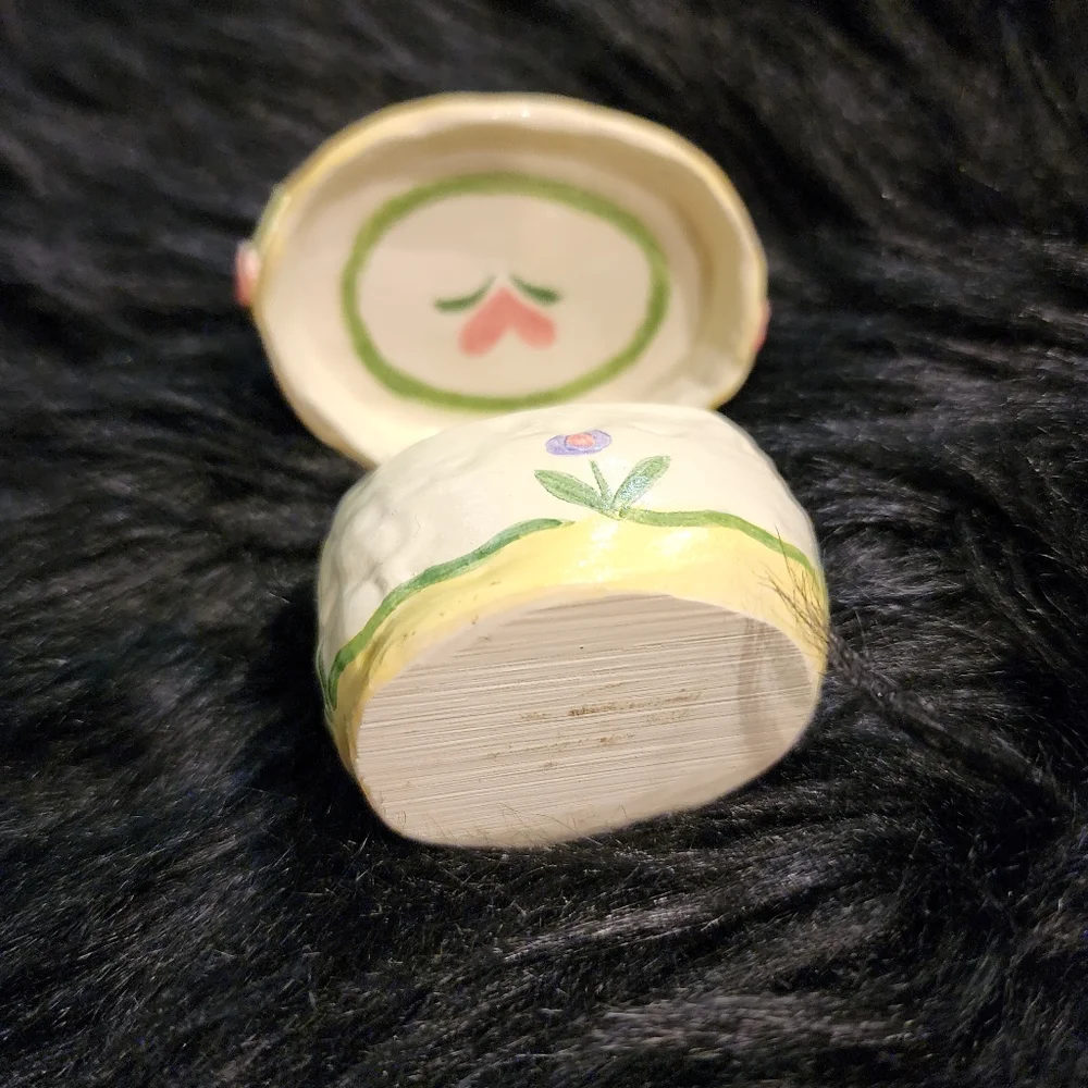 VINTAGE RARE Easter Bunny Trinket Box signed by designer Fran Welch
